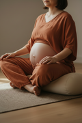 Gravidyoga virasana stående format